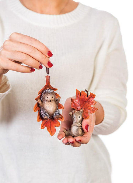 Assorted Autumn Critters In Oak Leaf Ornament, INDIVIDUALLY SOLD